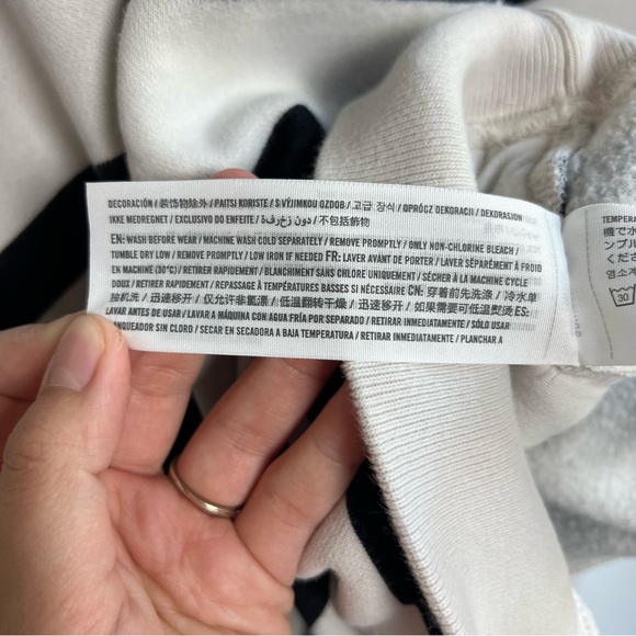 Abercrombie & Fitch White Black Stripe Half Zip Up Pullover, Size Large. - Picture 5 of 11